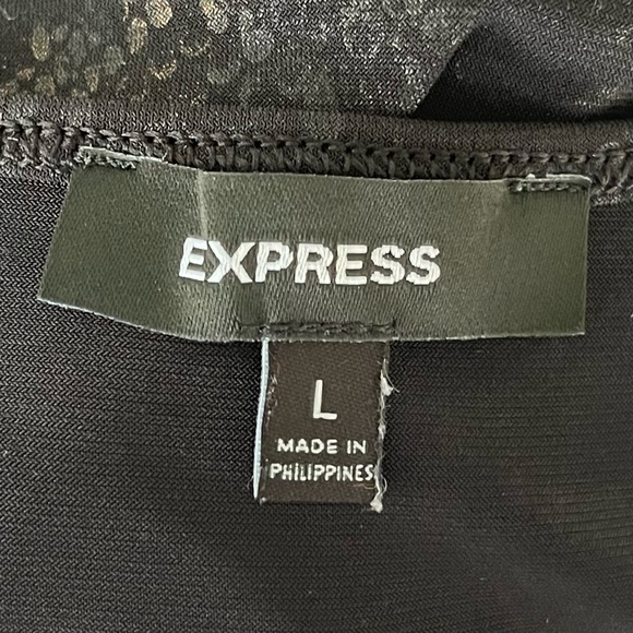 𝅺•Express• Sleeveless Black Snakeskin Print Dress - Size Large - Picture 2 of 8